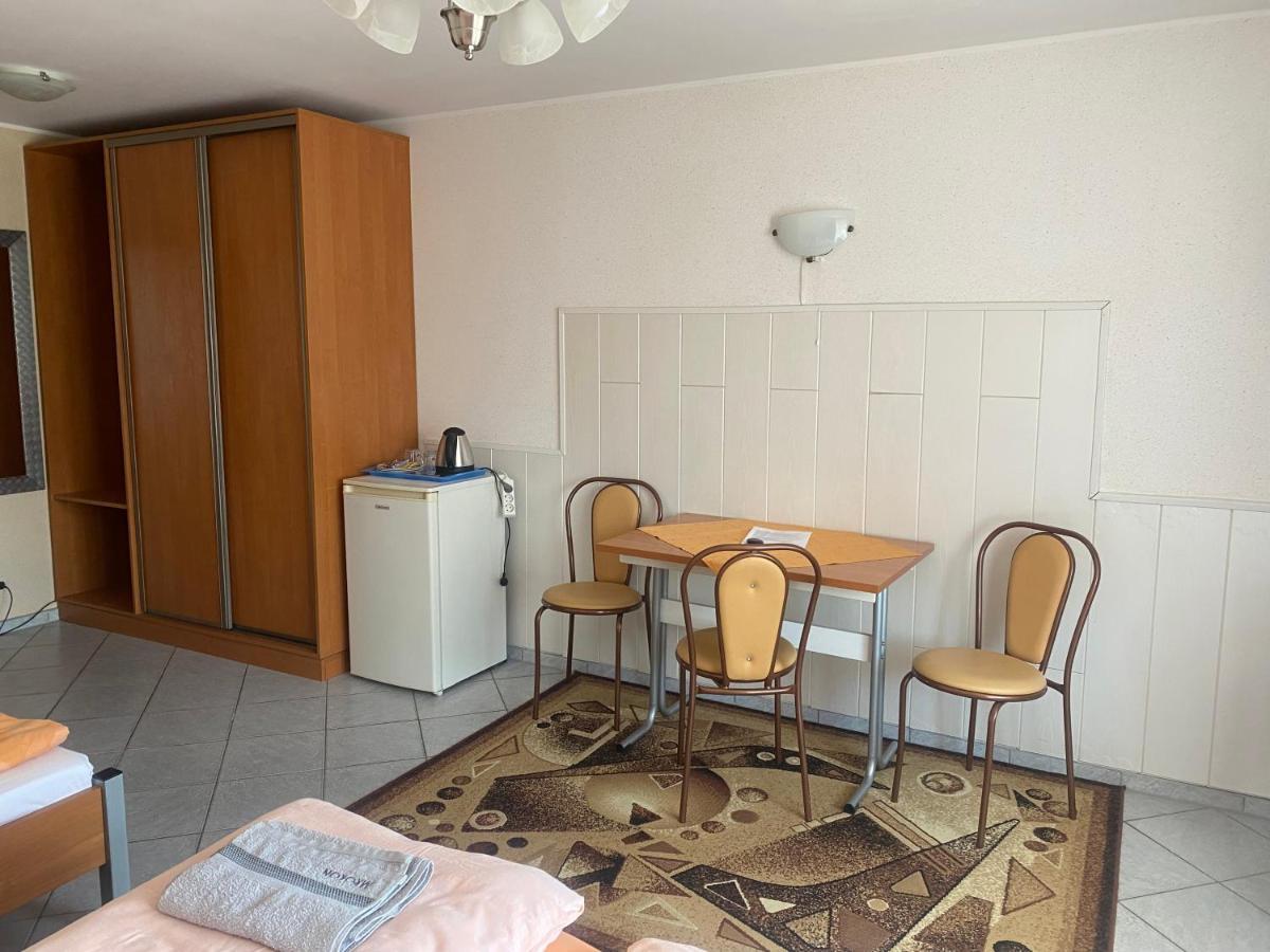 Dom Wczasowy Mrokon Grzybowo  Exterior foto